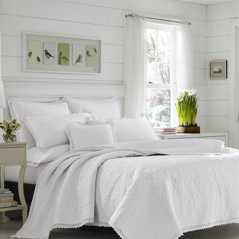 White Farmhouse Bedding 10 Ideas You Will Love! Chic Home Life